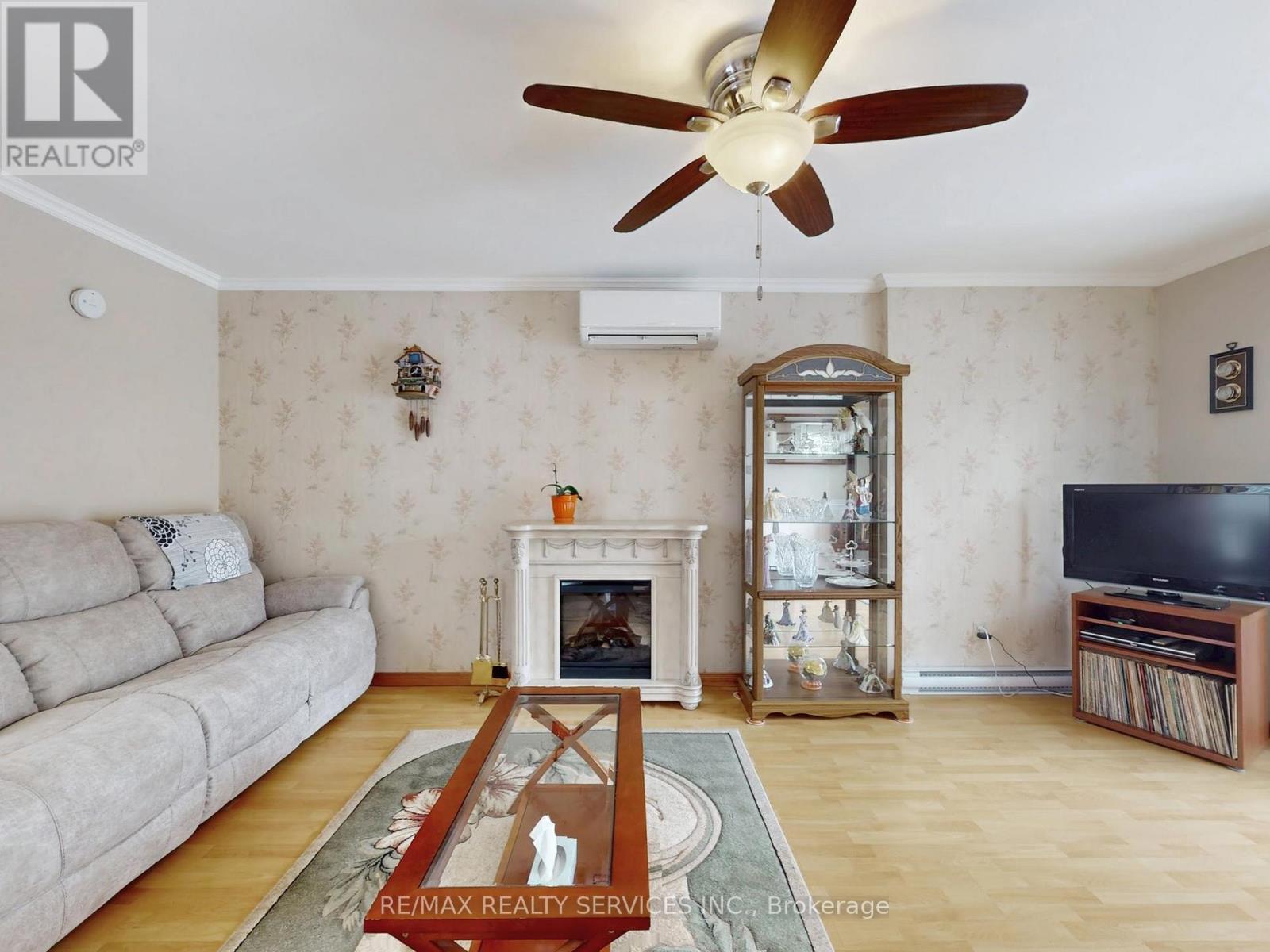 2 Grove Park Square, Brampton, Ontario  L6S 2K3 - Photo 7 - W12531688