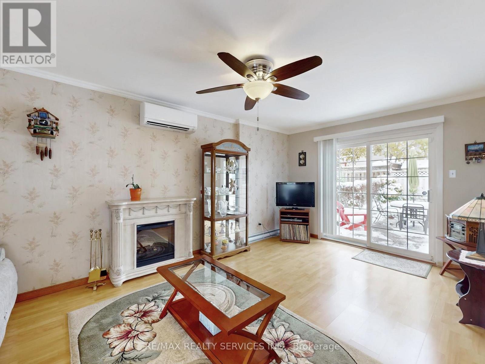 2 Grove Park Square, Brampton, Ontario  L6S 2K3 - Photo 9 - W12531688