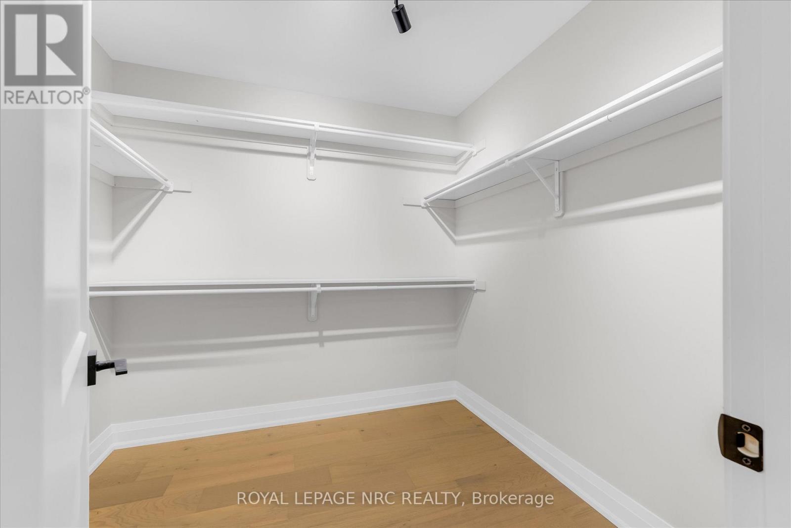 66 Page Street, Port Colborne, Ontario  L3K 5V1 - Photo 22 - X12474058