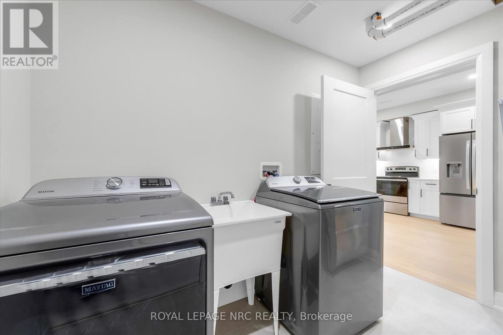 66 Page Street, Port Colborne, Ontario  L3K 5V1 - Photo 15 - X12474058