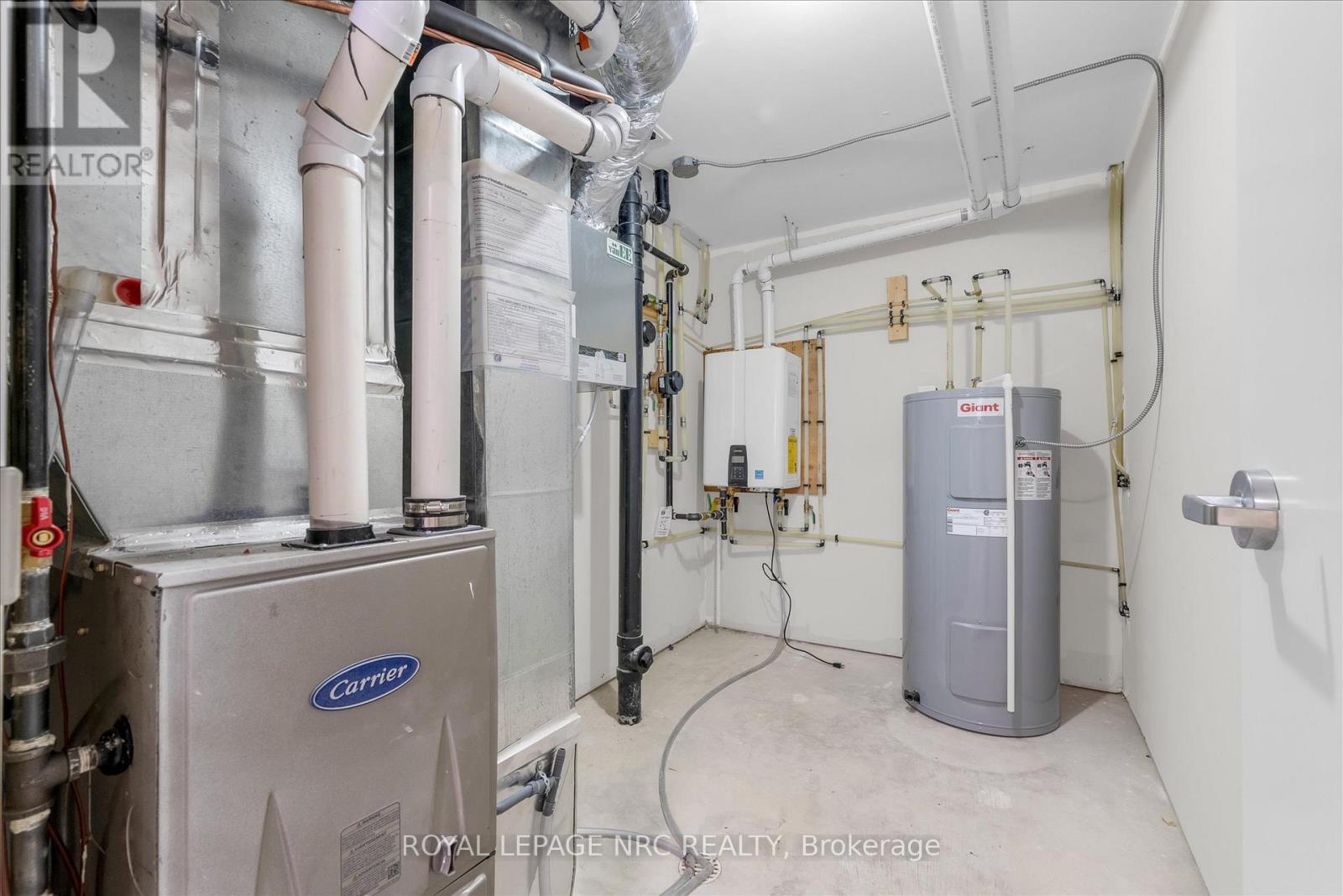 66 Page Street, Port Colborne, Ontario  L3K 5V1 - Photo 40 - X12474058