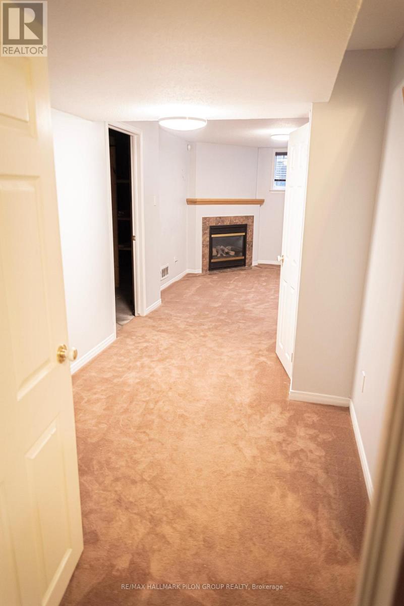 2077 Bergamot Circle, Ottawa, Ontario  K4A 4R3 - Photo 13 - X12570888