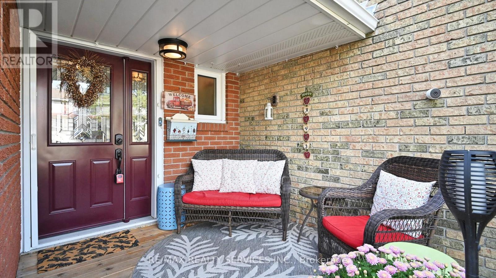 72 - 72 Carisbrooke Court, Brampton, Ontario  L6S 3K1 - Photo 6 - W12459523