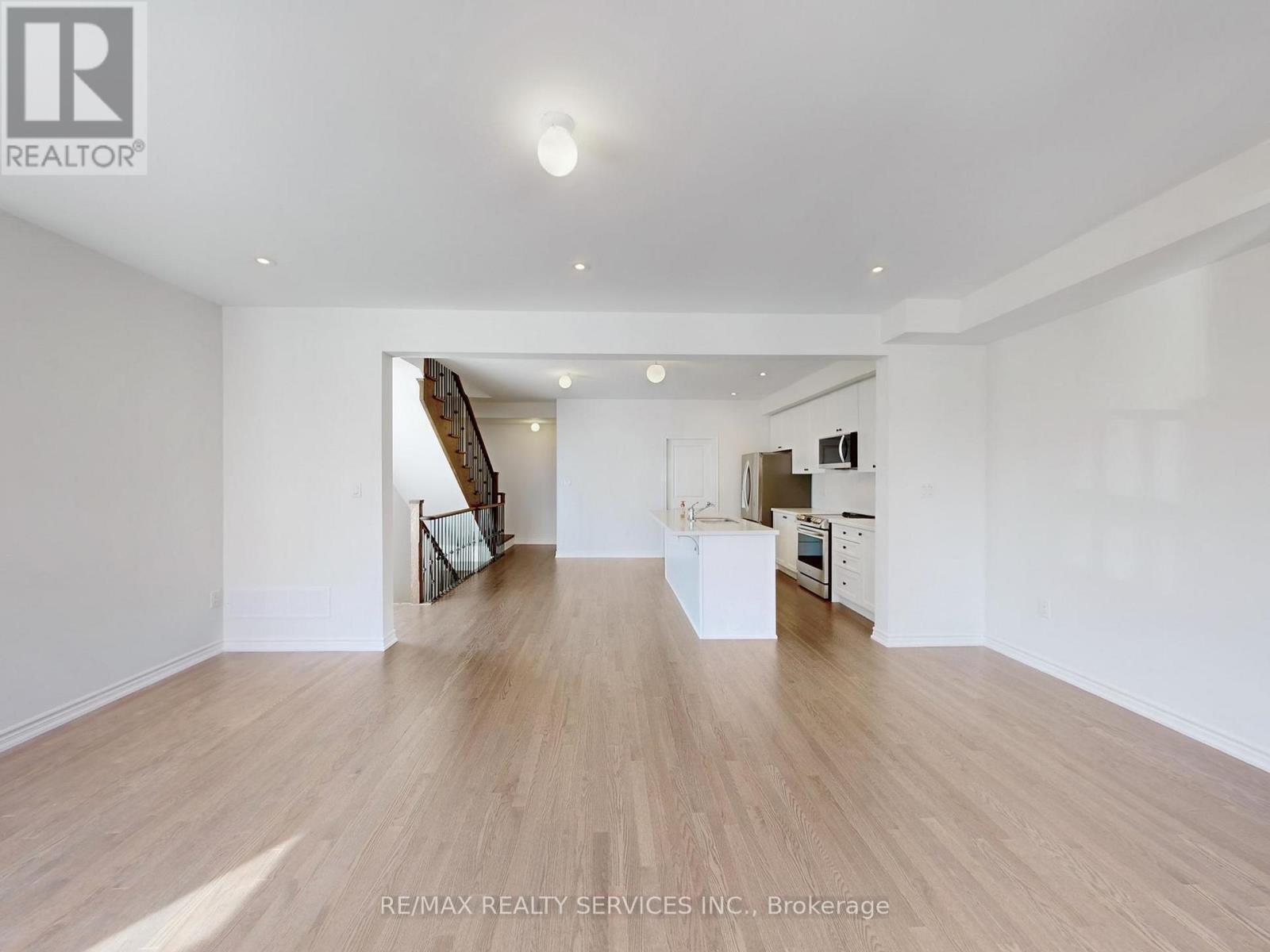 513 Littlewood Lane, Ajax, Ontario  L1S 0H1 - Photo 11 - E12418057