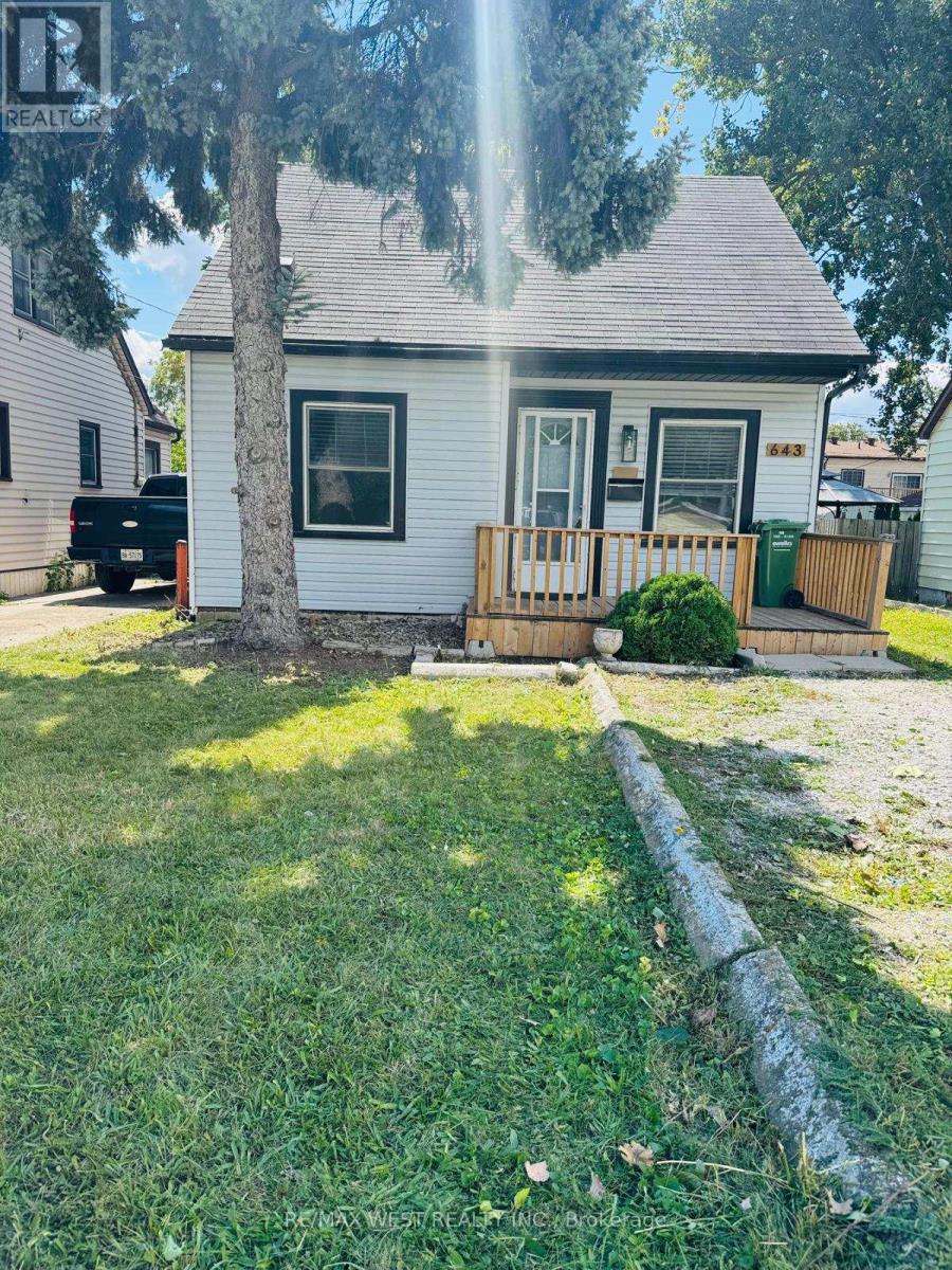 643 Charles Street E, Windsor, Ontario  N8X 3G6 - Photo 14 - X12560918