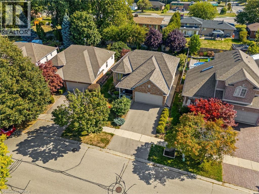 179 Olivetree Road, Brantford, Ontario  N3R 7Z4 - Photo 2 - 40789909