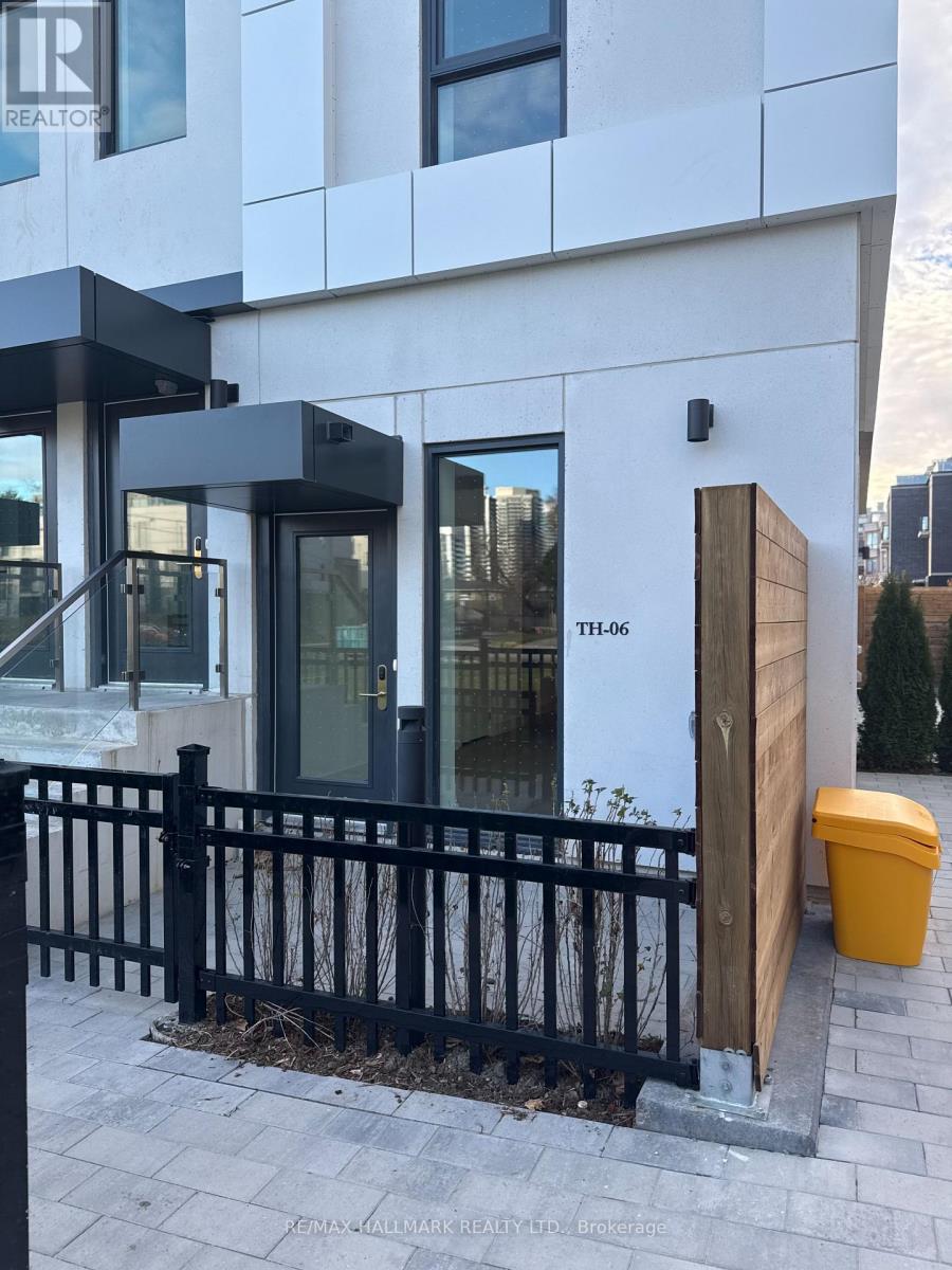 Th-06 - 20 Dervock Crescent, Toronto, Ontario  M2K 0H9 - Photo 3 - C12570910