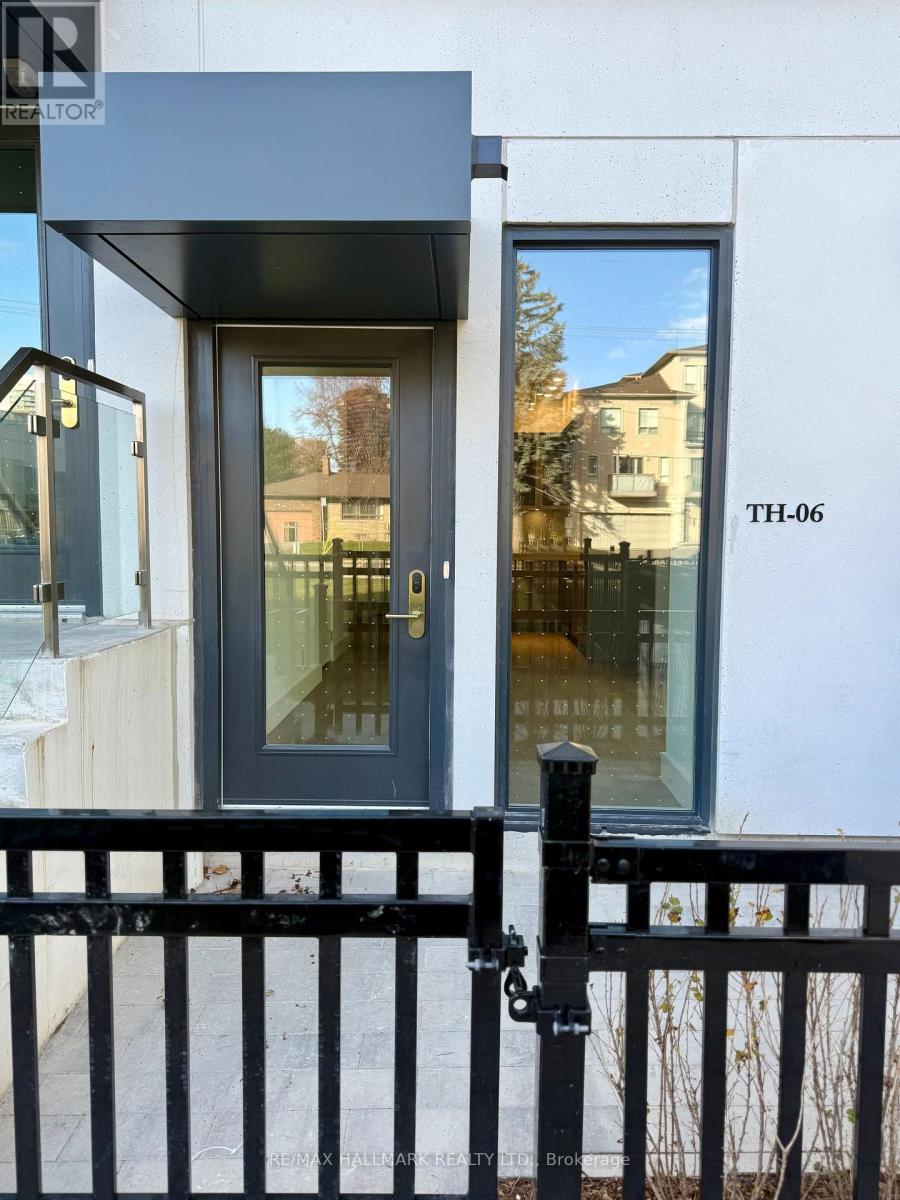 Th-06 - 20 Dervock Crescent, Toronto, Ontario  M2K 0H9 - Photo 4 - C12570910