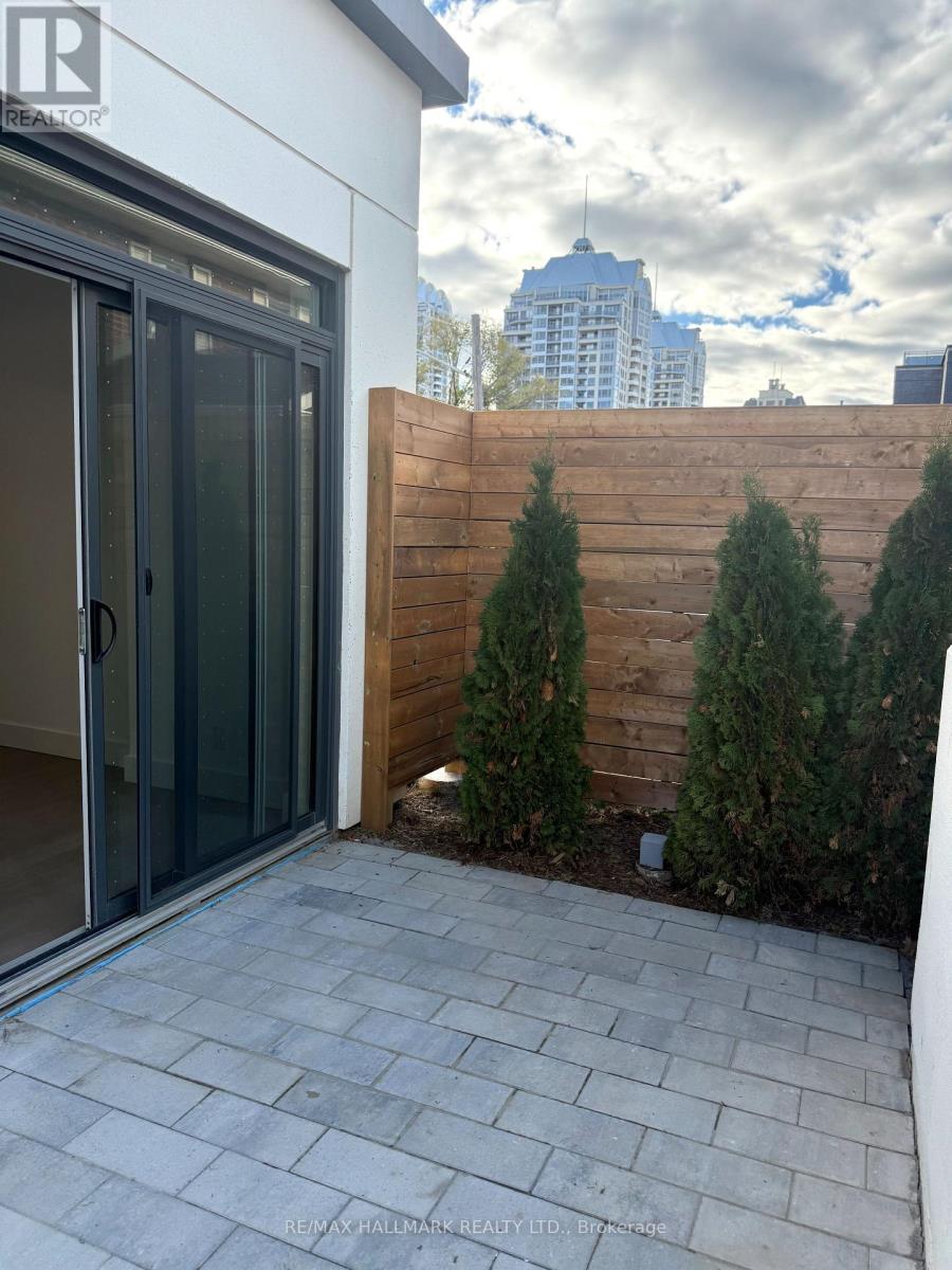 Th-06 - 20 Dervock Crescent, Toronto, Ontario  M2K 0H9 - Photo 5 - C12570910