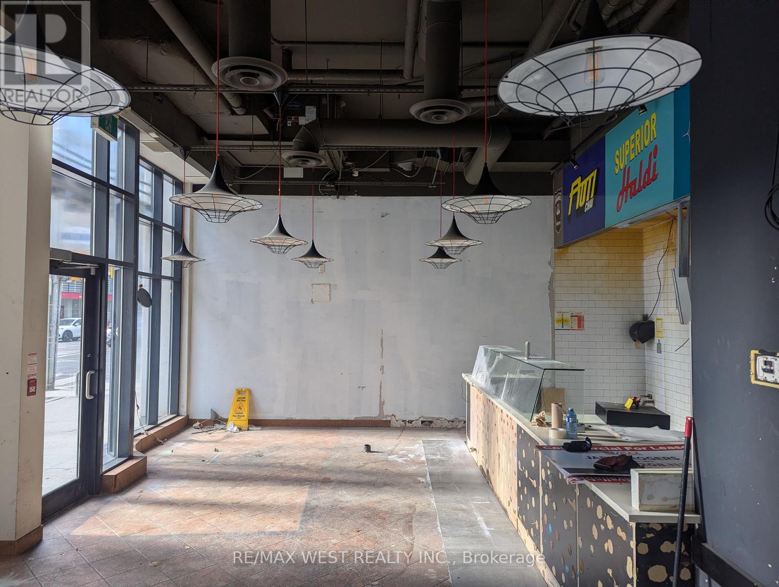 3-4 - 801 Bay Street, Toronto, Ontario  M5S 1Y9 - Photo 2 - C12570946