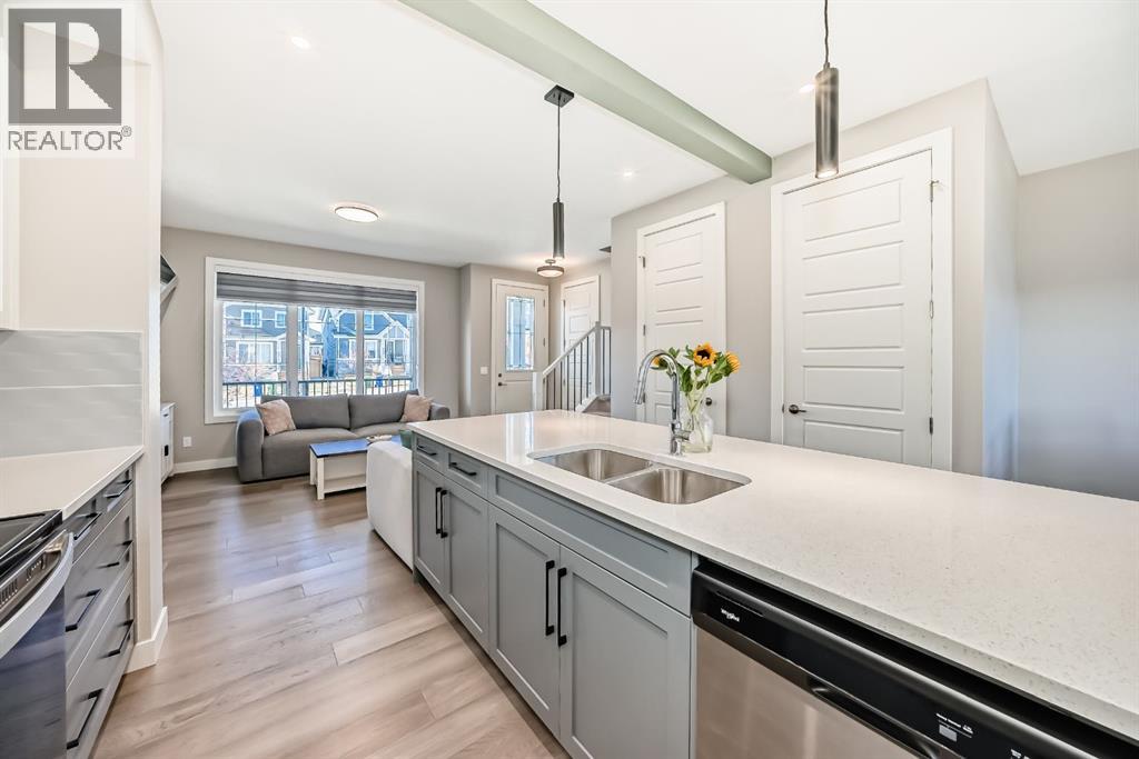 386 Sundown Road, Cochrane, Alberta  T4C 2A6 - Photo 7 - A2264261