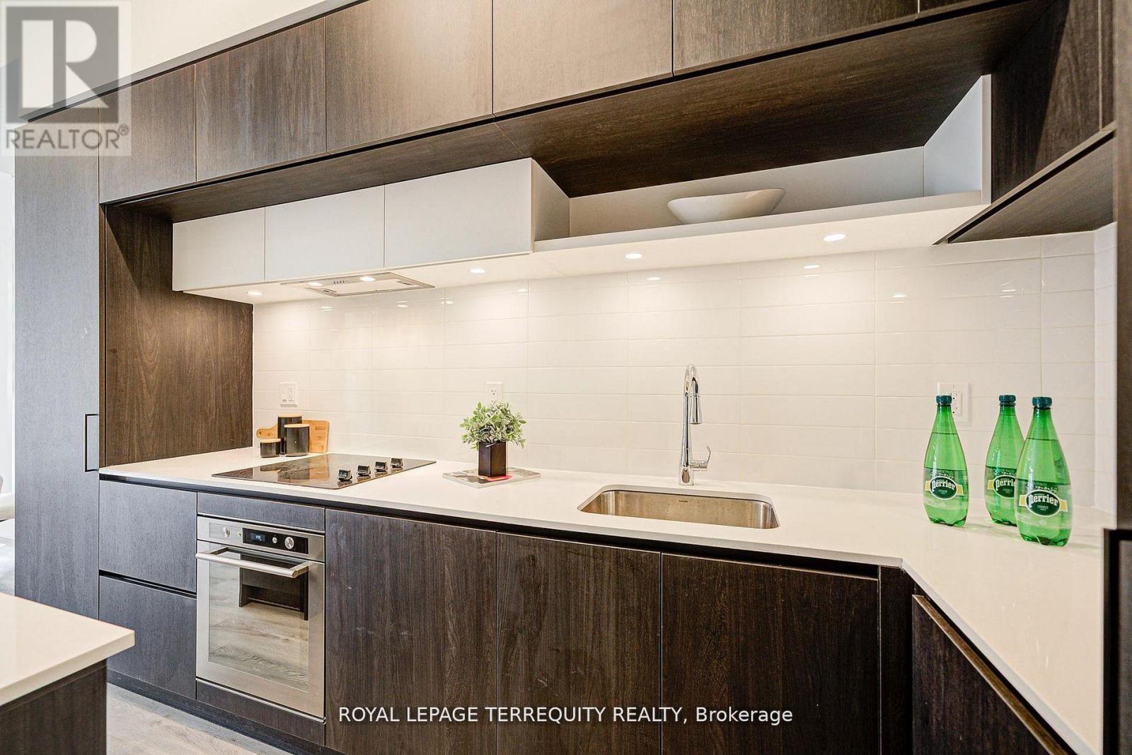 601 - 7 Steckley House Lane, Richmond Hill, Ontario  L4S 0N1 - Photo 14 - N12570882