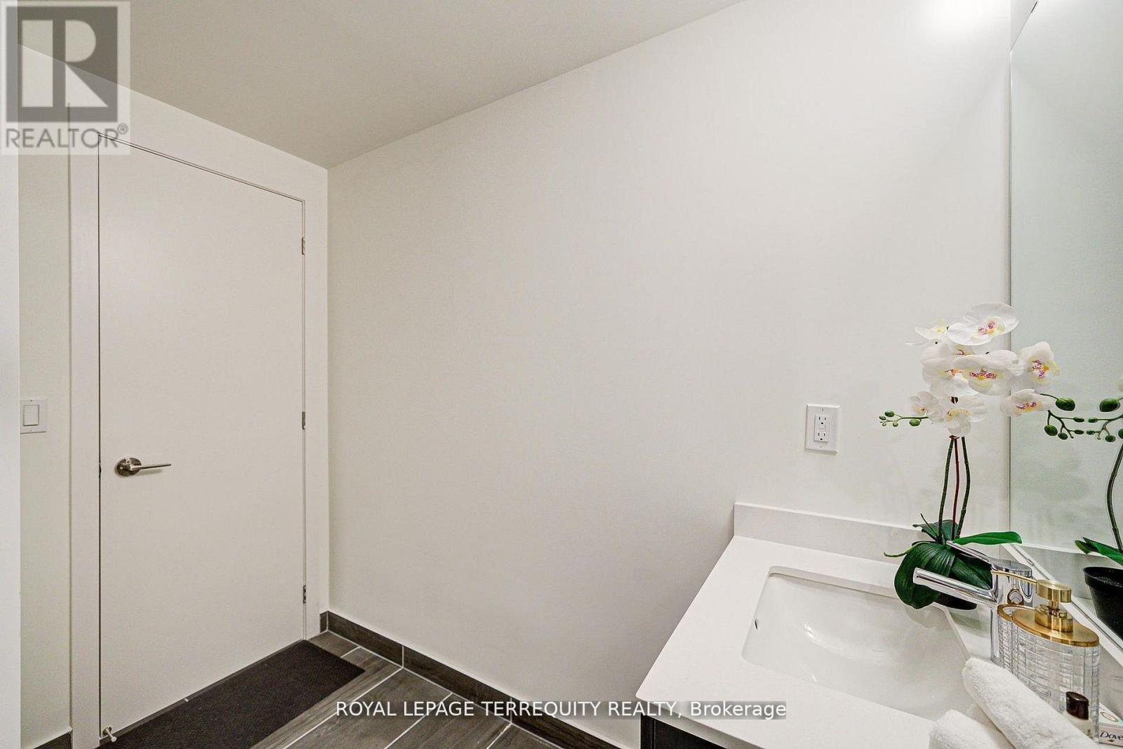 601 - 7 Steckley House Lane, Richmond Hill, Ontario  L4S 0N1 - Photo 33 - N12570882