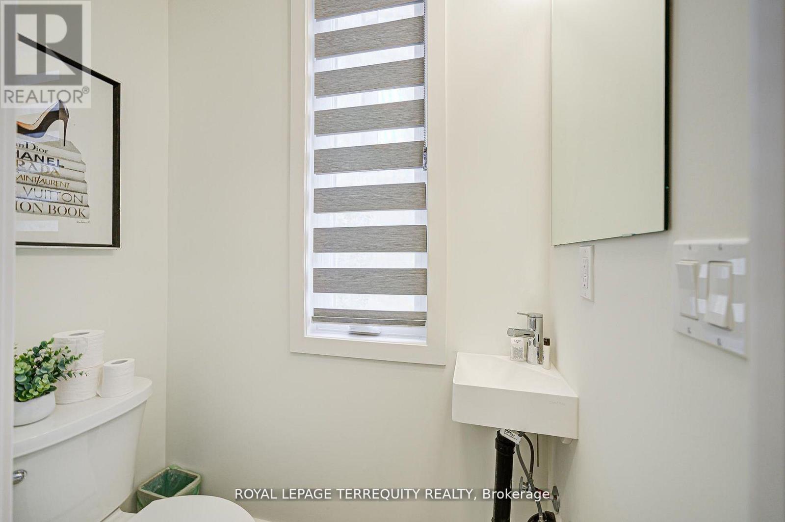 601 - 7 Steckley House Lane, Richmond Hill, Ontario  L4S 0N1 - Photo 8 - N12570882