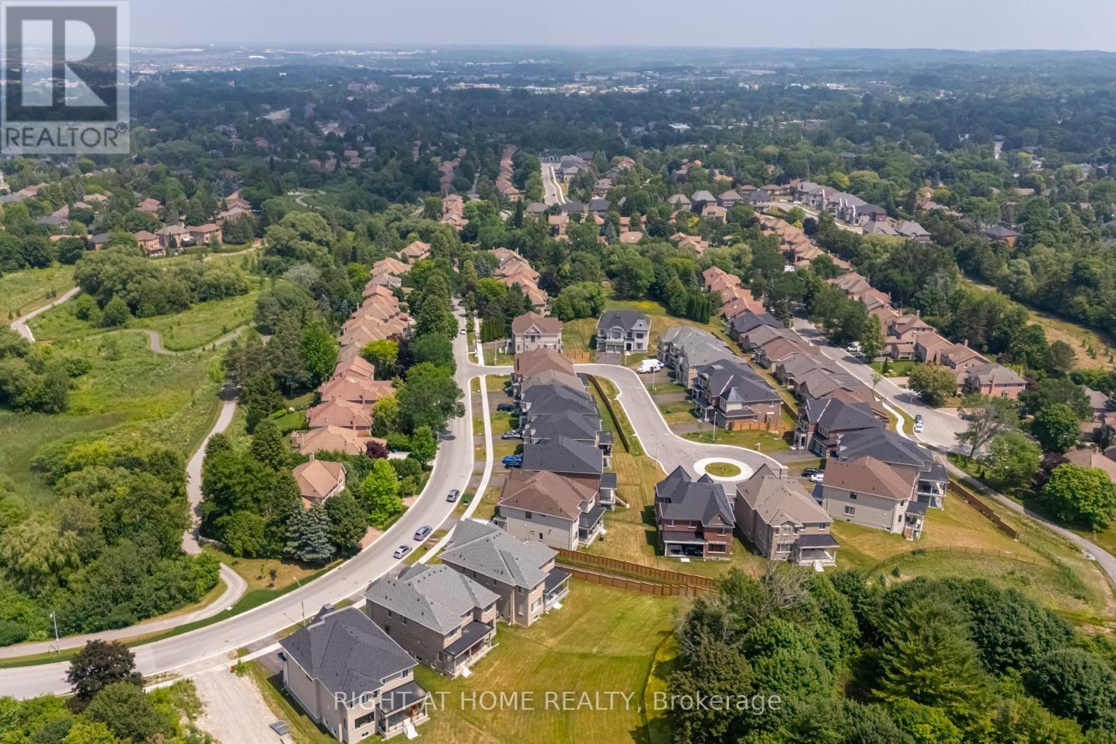 185 Cranberry Lane, Aurora, Ontario  L4G 5Z4 - Photo 38 - N12570912