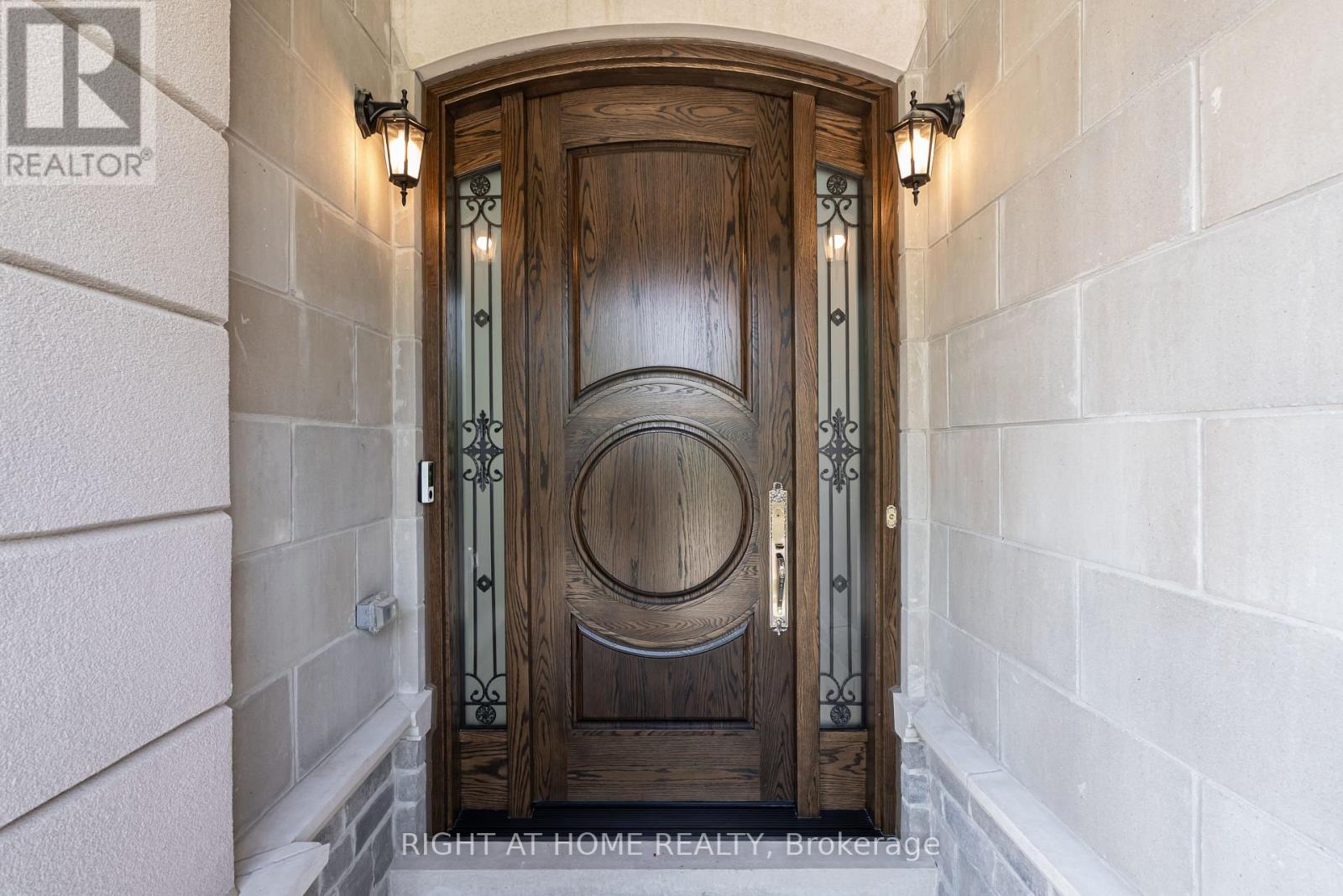 185 Cranberry Lane, Aurora, Ontario  L4G 5Z4 - Photo 5 - N12570912