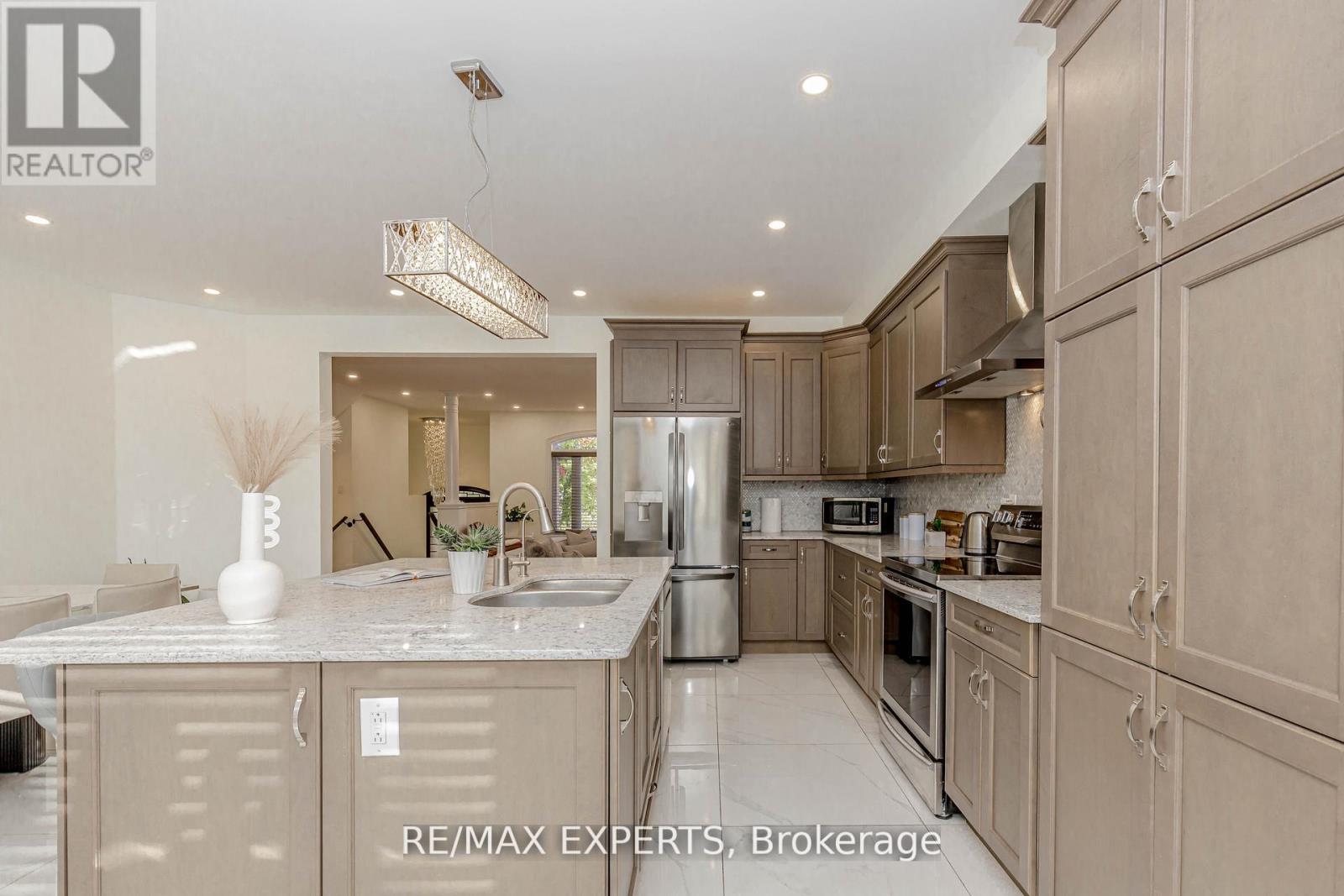 193 Fairlane Crescent, Vaughan, Ontario  L4H 2H1 - Photo 10 - N12570916