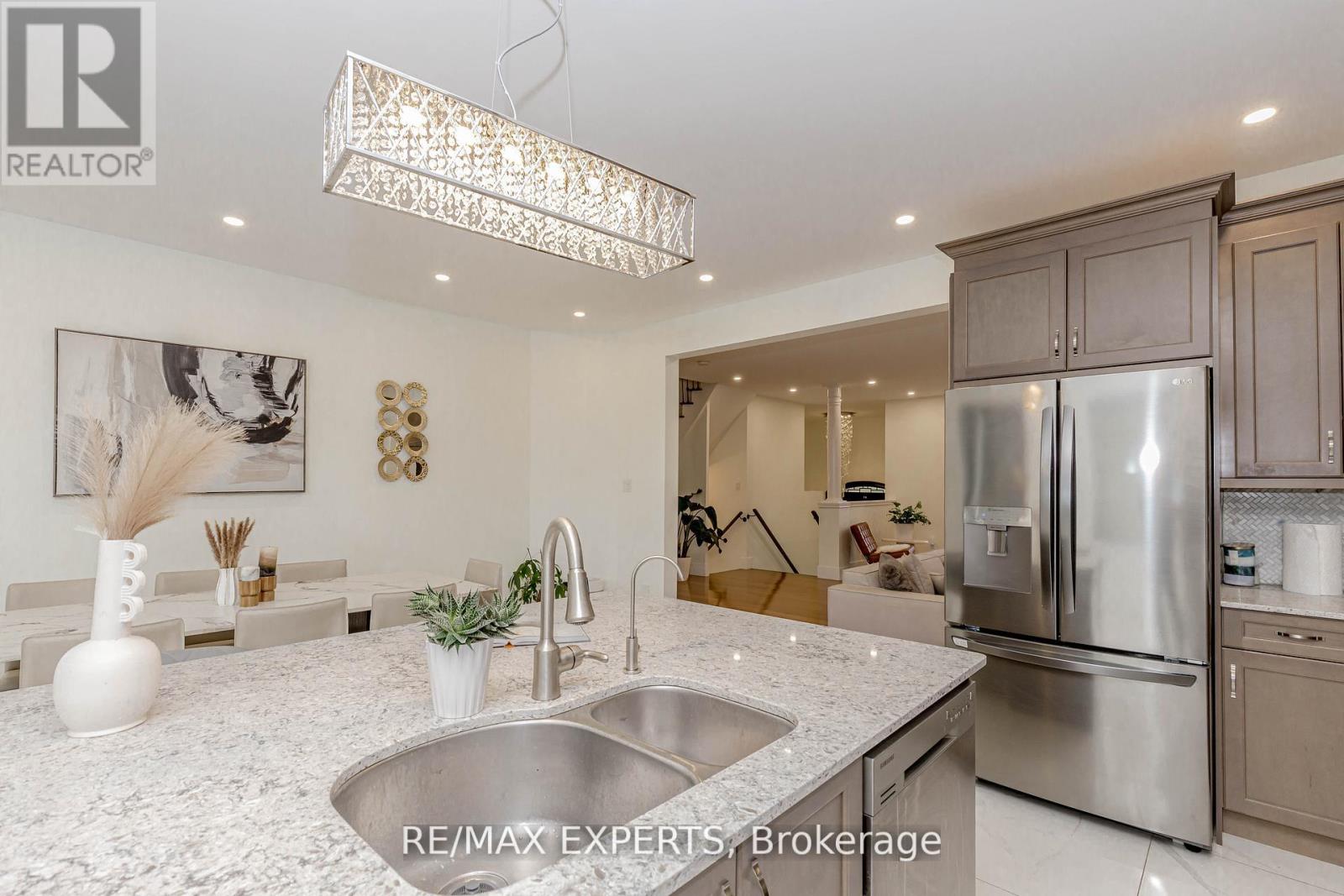 193 Fairlane Crescent, Vaughan, Ontario  L4H 2H1 - Photo 11 - N12570916