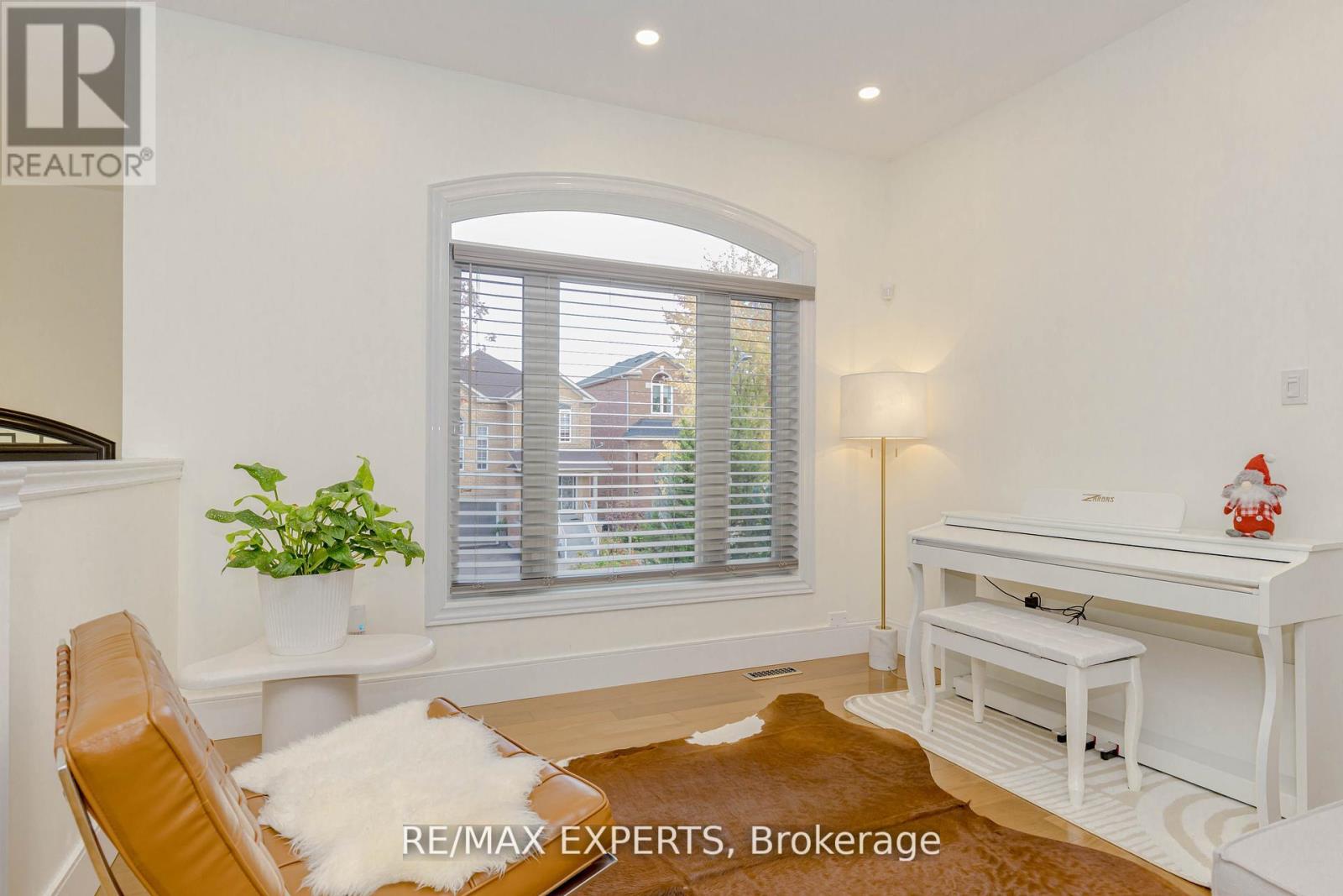 193 Fairlane Crescent, Vaughan, Ontario  L4H 2H1 - Photo 7 - N12570916