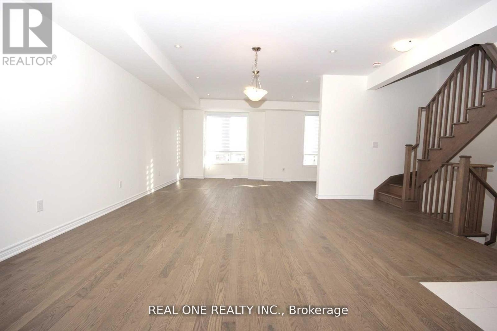 31 Massachusetts Lane, Markham, Ontario  L6E 0V6 - Photo 7 - N12570942