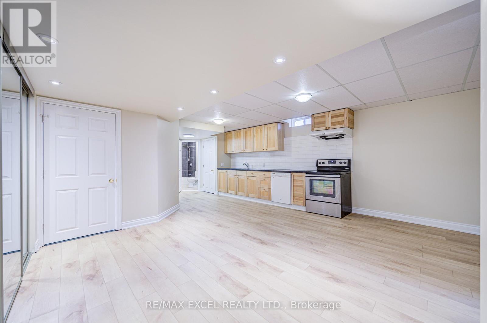 23 Lena Drive, Richmond Hill, Ontario  L4S 2V4 - Photo 41 - N12570956