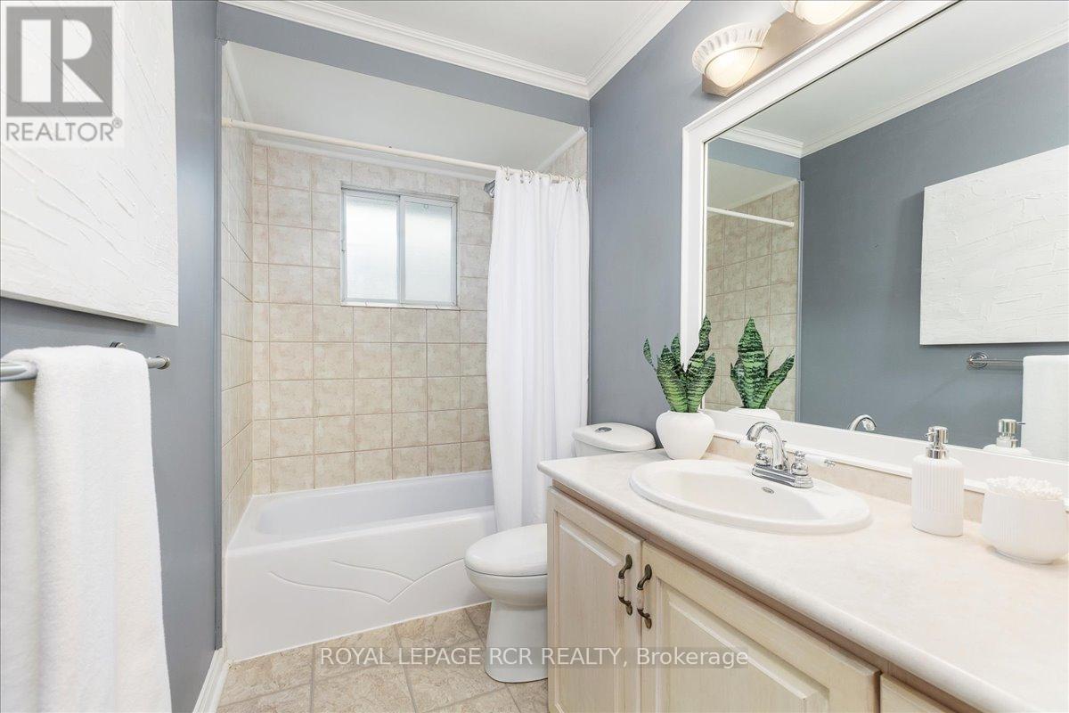 130 Peter Street, East Gwillimbury, Ontario  L9N 1K9 - Photo 13 - N12570960