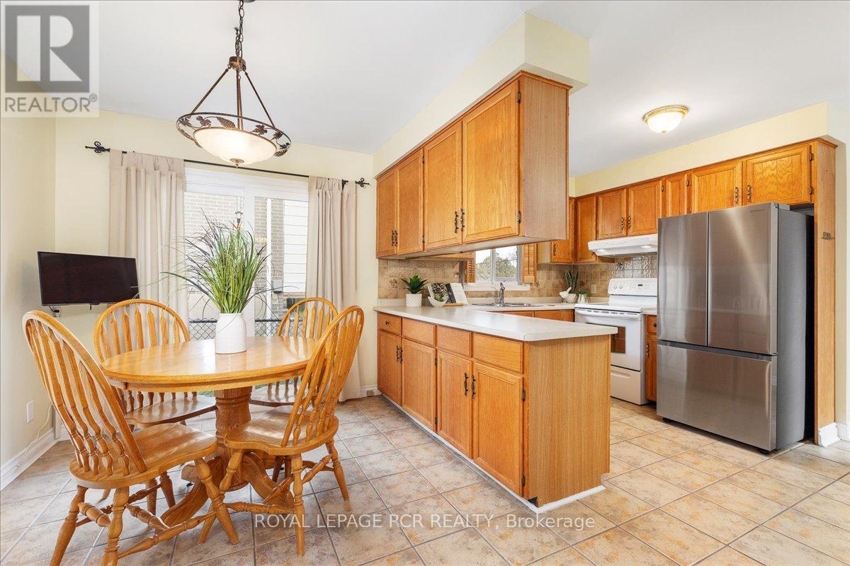 130 Peter Street, East Gwillimbury, Ontario  L9N 1K9 - Photo 9 - N12570960