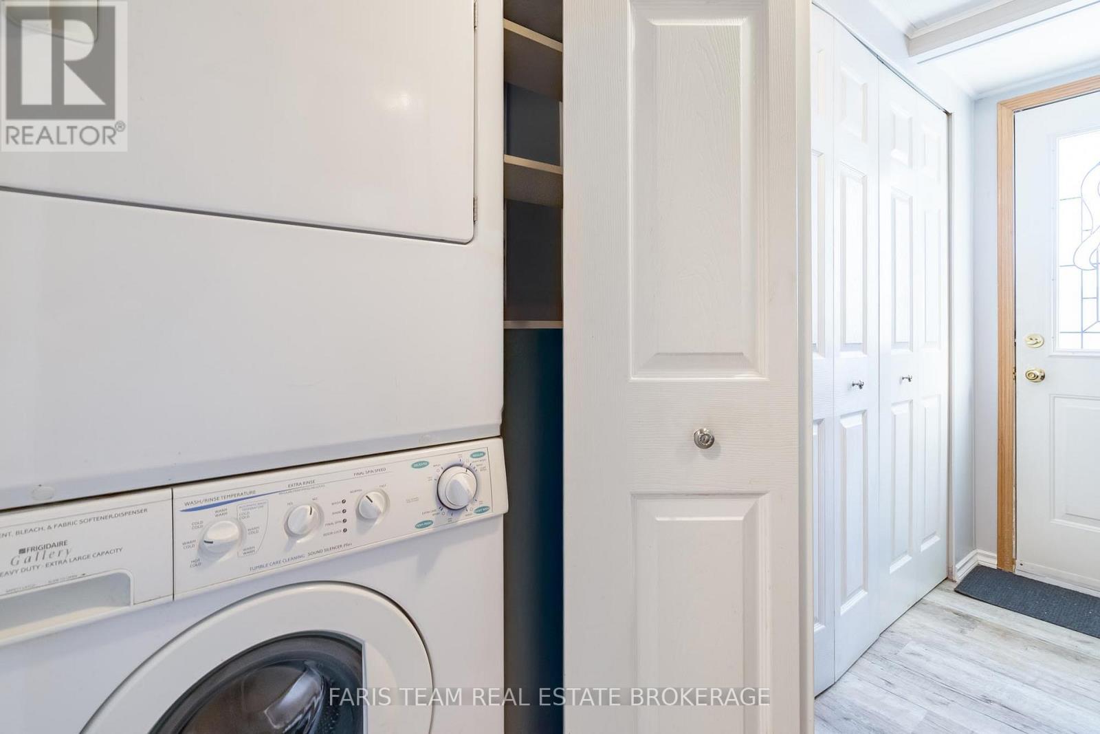 3 St James Place, Wasaga Beach, Ontario  L9Z 3A8 - Photo 20 - S12570918