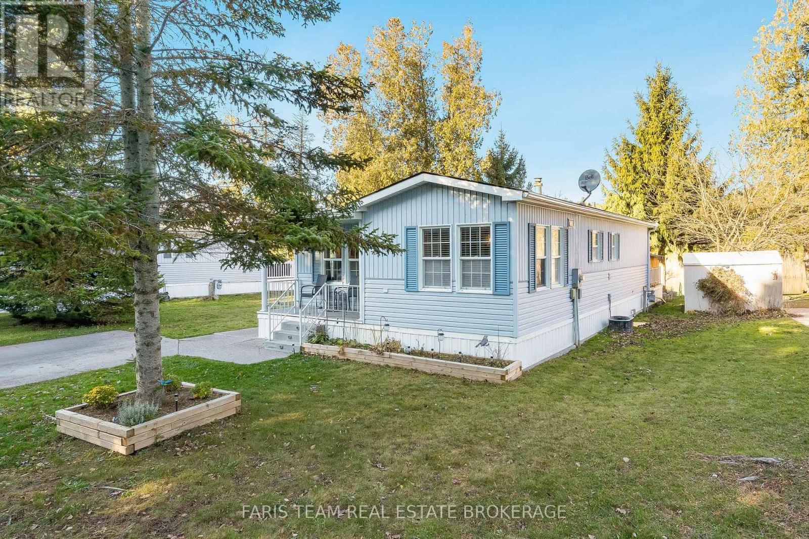 3 St James Place, Wasaga Beach, Ontario  L9Z 3A8 - Photo 4 - S12570918