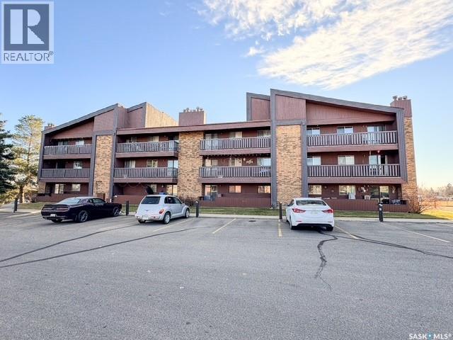 305 1110 9th Avenue Ne, Swift Current, Saskatchewan  S9H 2S9 - Photo 1 - SK024575