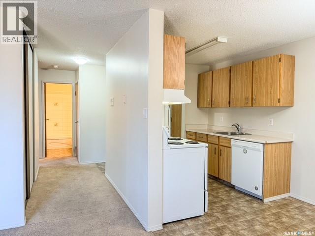 305 1110 9th Avenue Ne, Swift Current, Saskatchewan  S9H 2S9 - Photo 9 - SK024575