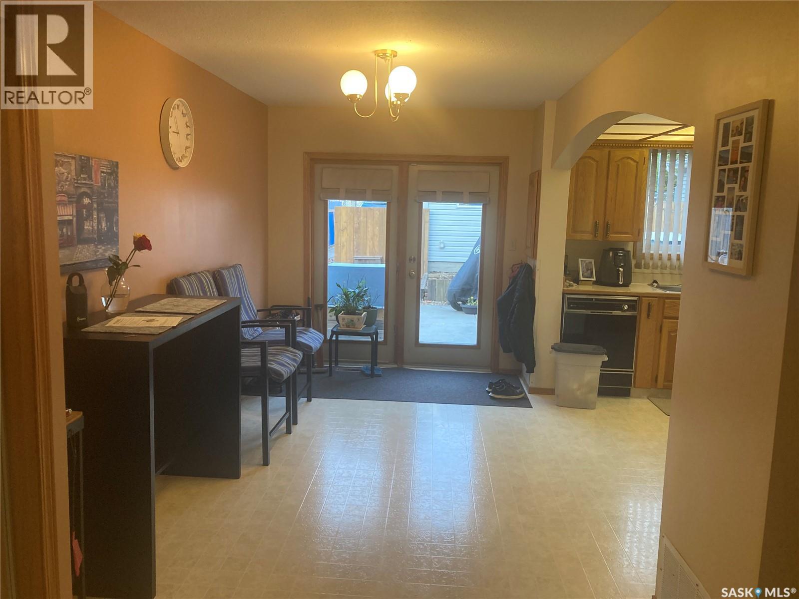 1327 2nd Avenue N, Saskatoon, Saskatchewan  S7K 1Y7 - Photo 15 - SK024572