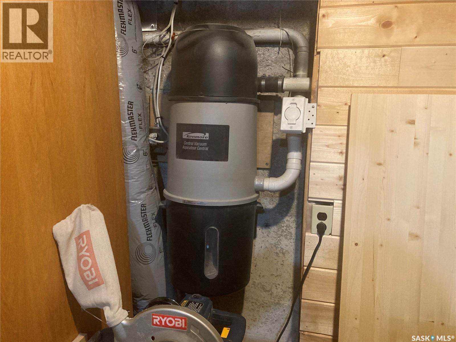 1327 2nd Avenue N, Saskatoon, Saskatchewan  S7K 1Y7 - Photo 24 - SK024572