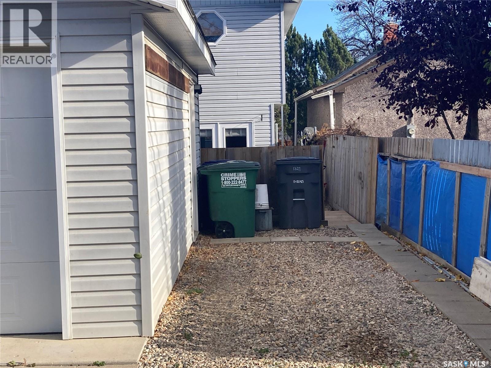 1327 2nd Avenue N, Saskatoon, Saskatchewan  S7K 1Y7 - Photo 9 - SK024572