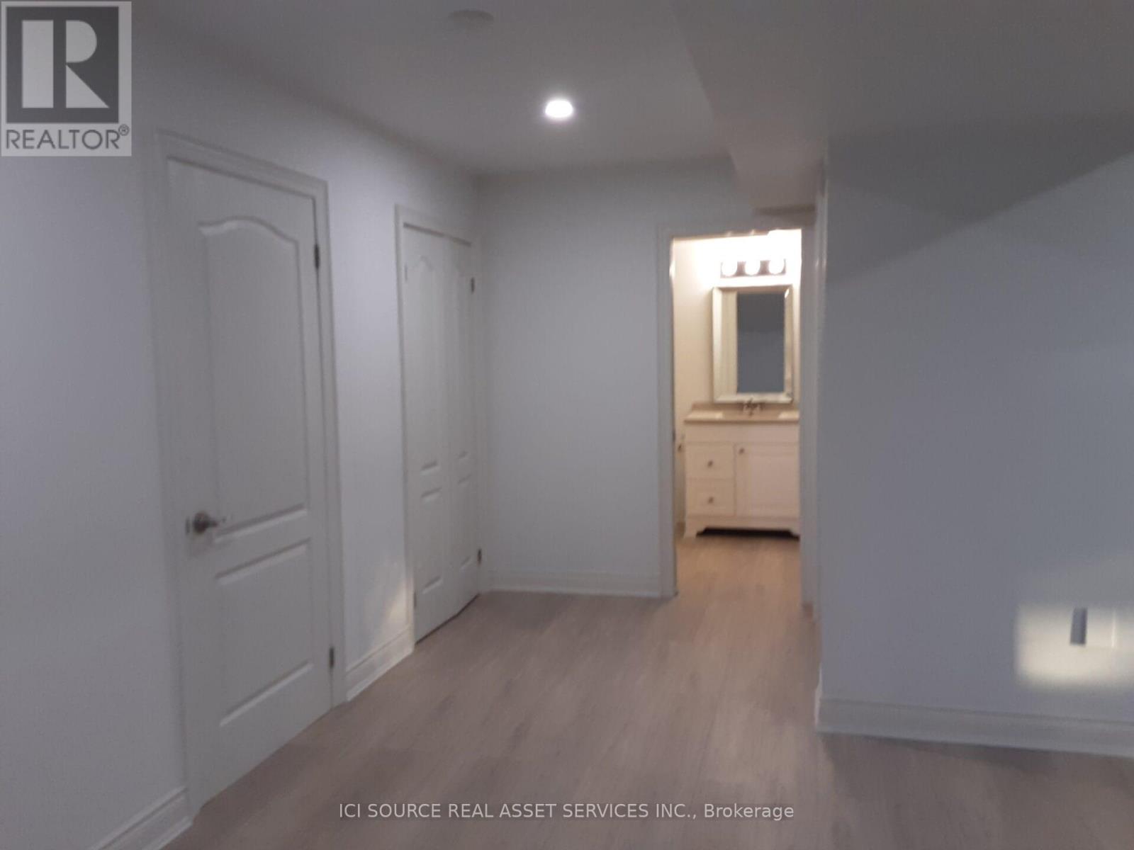 72 Tuscany Grande, New Tecumseth, Ontario  L9R 0E2 - Photo 27 - N12439208