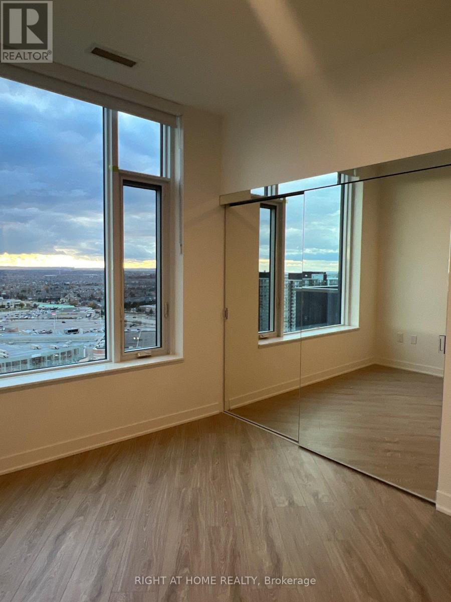 2706 - 2495 Eglinton Avenue W, Mississauga, Ontario  L5M 2V8 - Photo 7 - W12570876