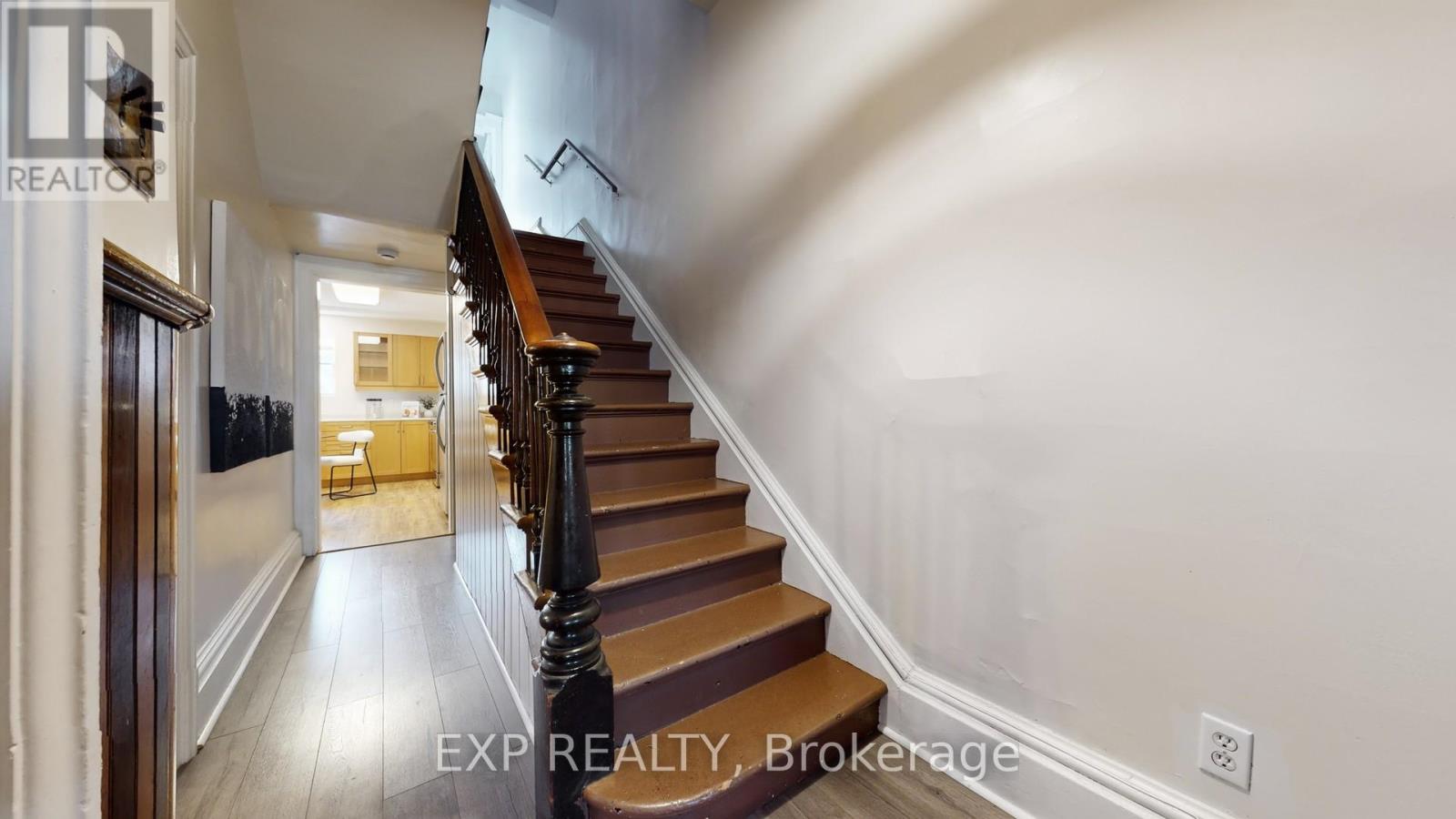 68 O'hara Avenue, Toronto, Ontario  M6K 2R2 - Photo 13 - W12570900