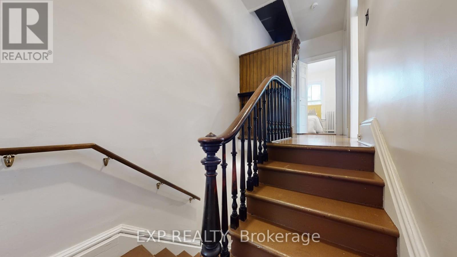 68 O'hara Avenue, Toronto, Ontario  M6K 2R2 - Photo 15 - W12570900