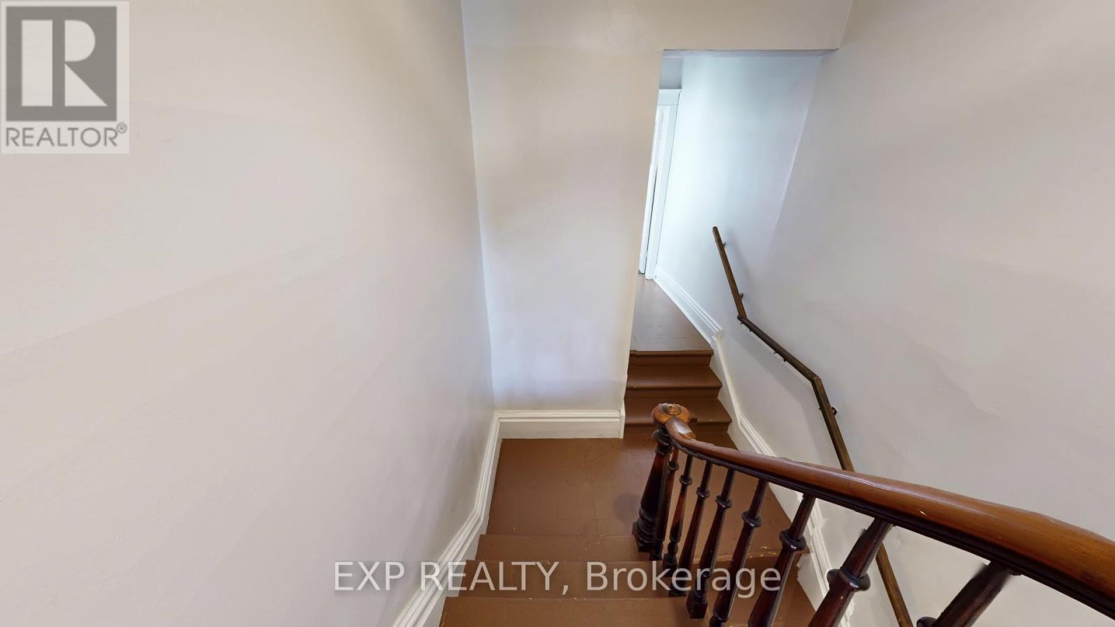 68 O'hara Avenue, Toronto, Ontario  M6K 2R2 - Photo 16 - W12570900