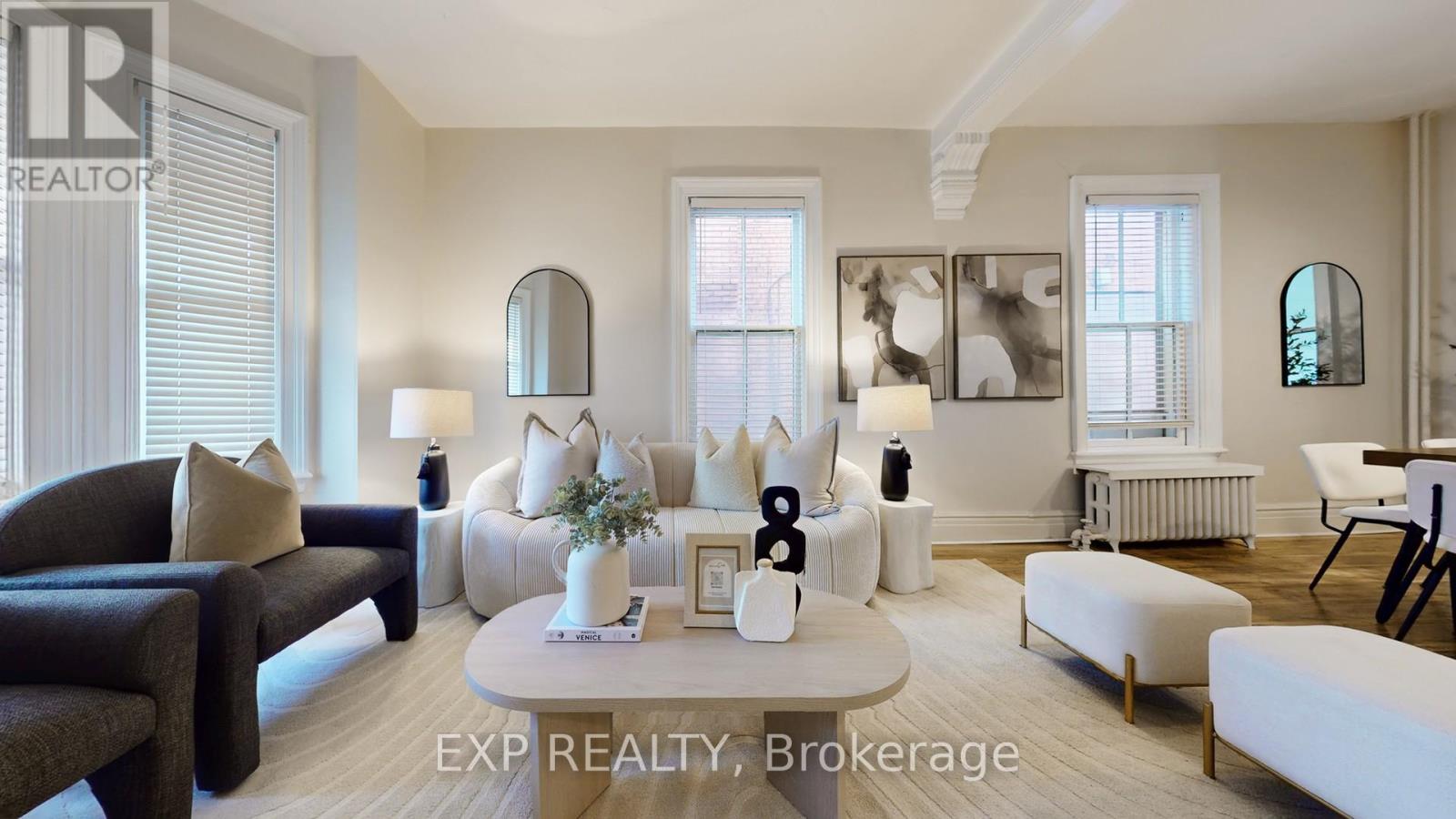 68 O'hara Avenue, Toronto, Ontario  M6K 2R2 - Photo 3 - W12570900