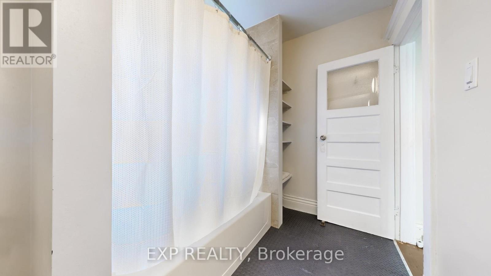 68 O'hara Avenue, Toronto, Ontario  M6K 2R2 - Photo 32 - W12570900