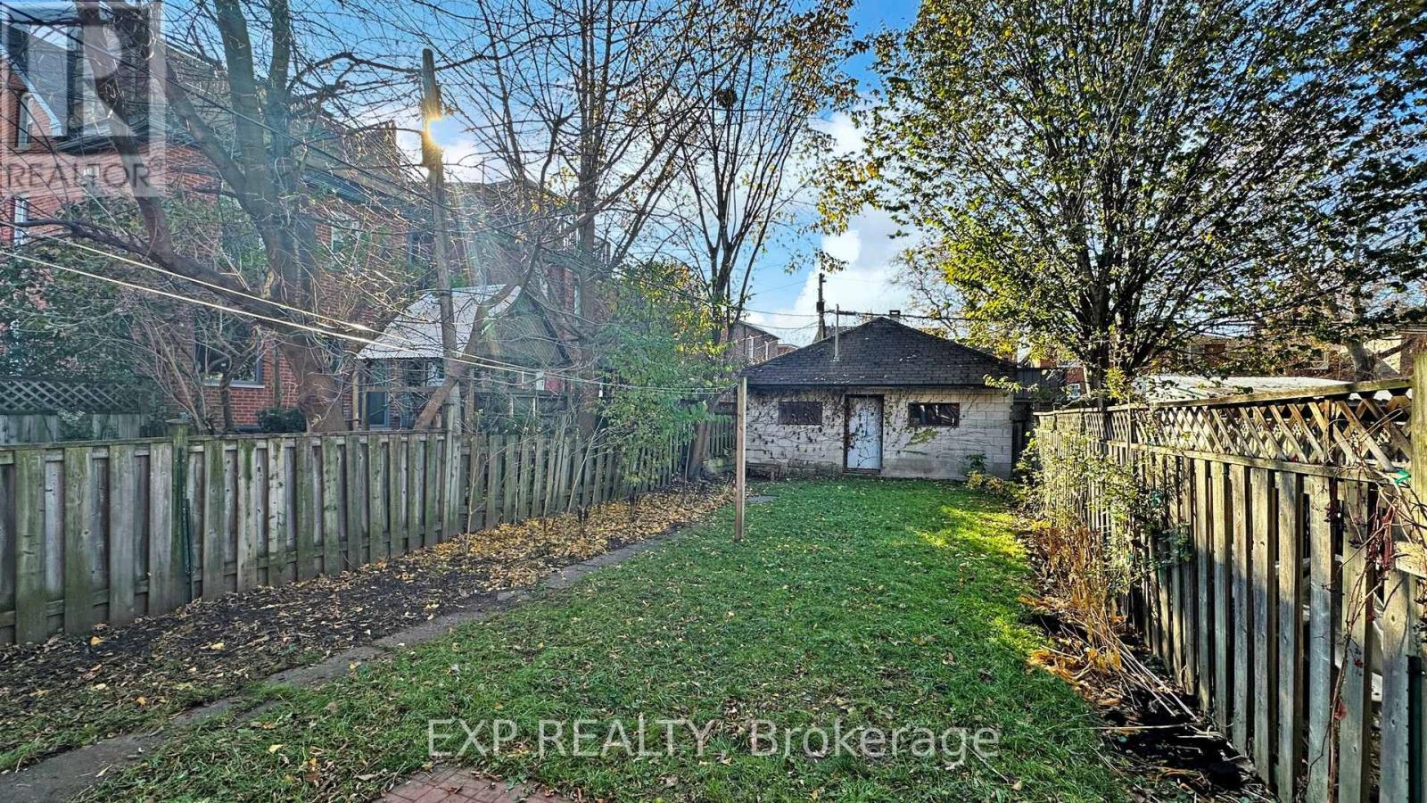 68 O'hara Avenue, Toronto, Ontario  M6K 2R2 - Photo 37 - W12570900