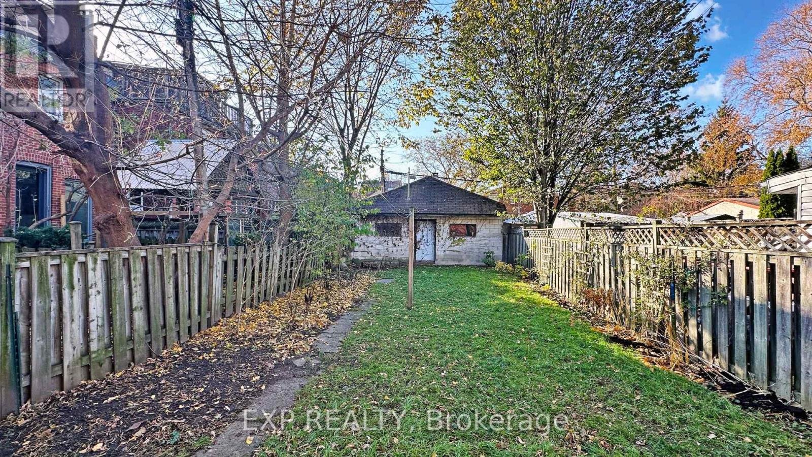 68 O'hara Avenue, Toronto, Ontario  M6K 2R2 - Photo 38 - W12570900