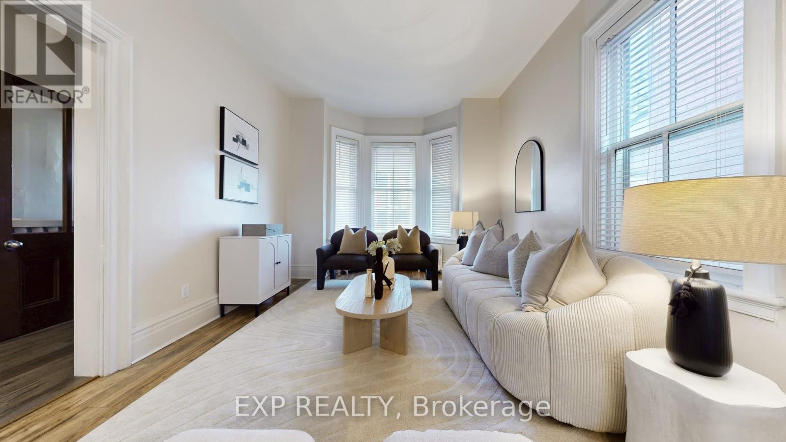 68 O'hara Avenue, Toronto, Ontario  M6K 2R2 - Photo 4 - W12570900