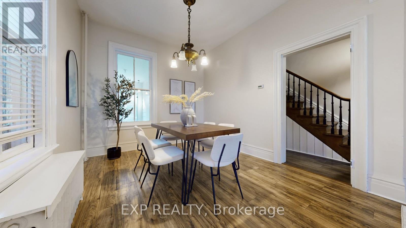 68 O'hara Avenue, Toronto, Ontario  M6K 2R2 - Photo 5 - W12570900