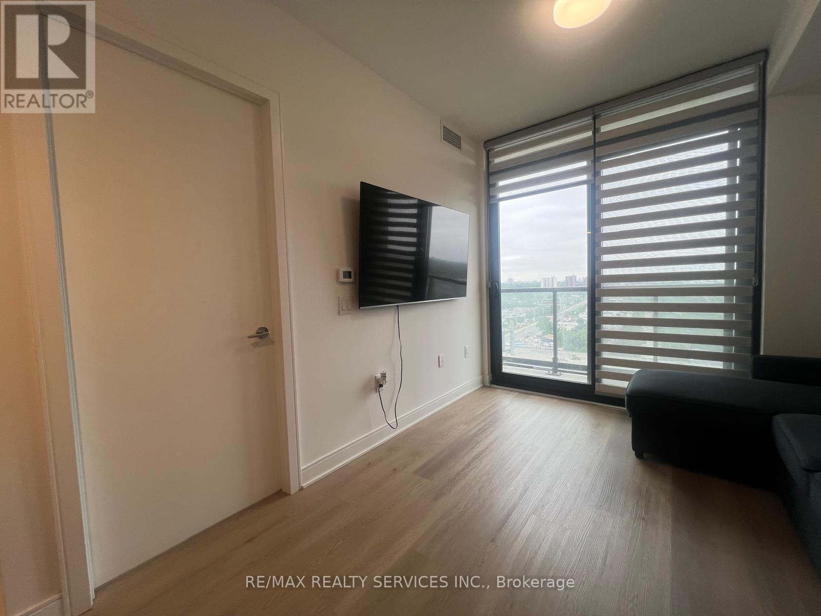 1613 - 86 Dundas Street E, Mississauga, Ontario  L5A 0B1 - Photo 12 - W12570906