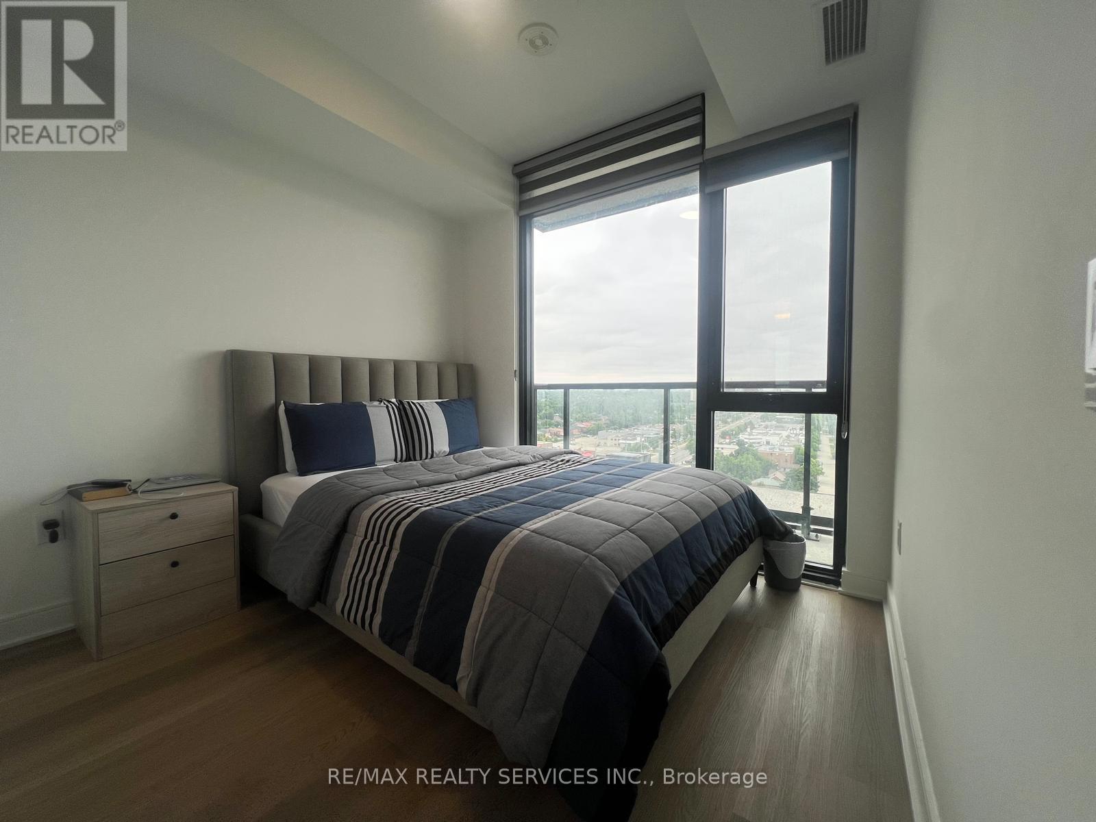 1613 - 86 Dundas Street E, Mississauga, Ontario  L5A 0B1 - Photo 14 - W12570906