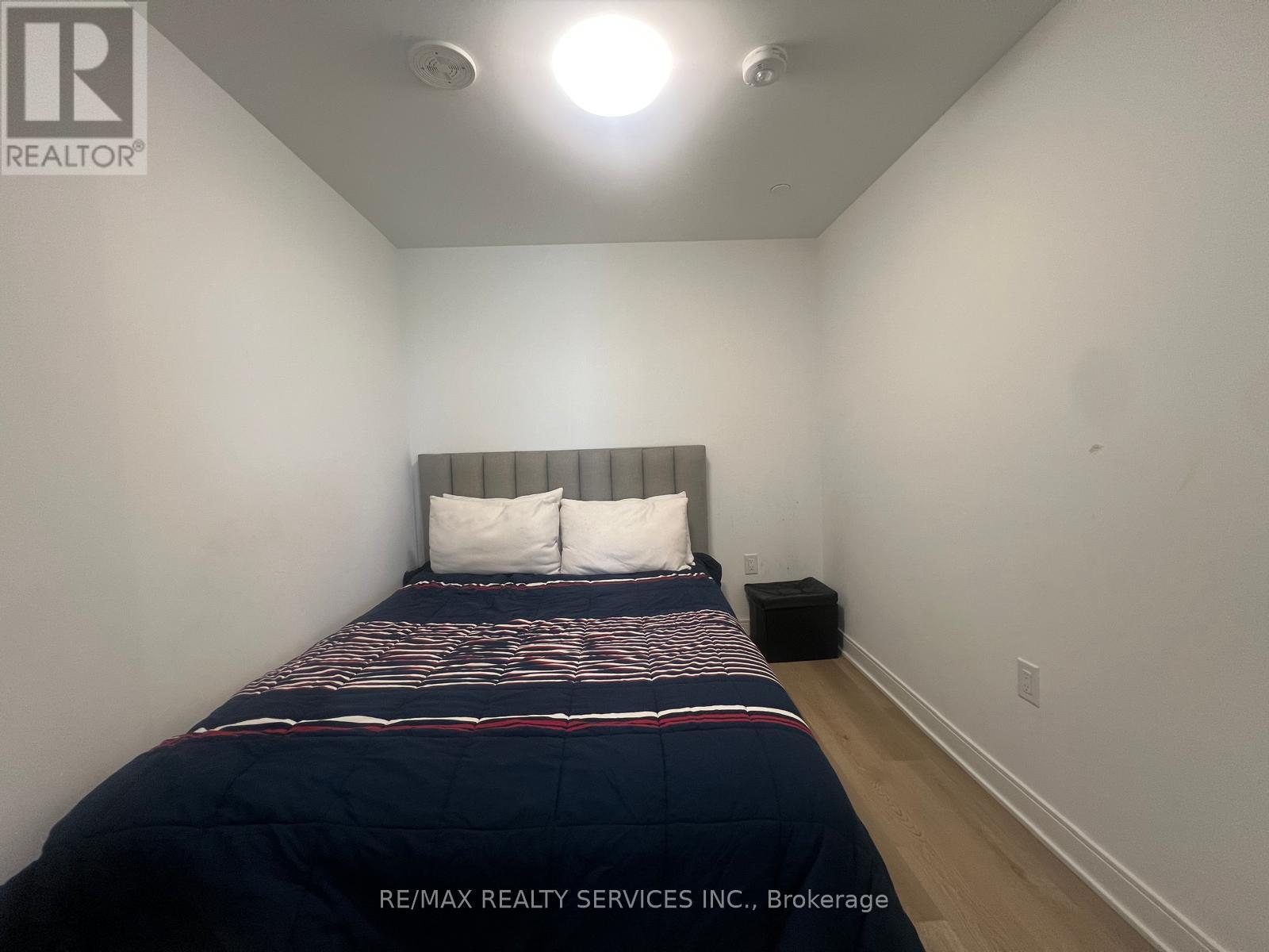 1613 - 86 Dundas Street E, Mississauga, Ontario  L5A 0B1 - Photo 19 - W12570906