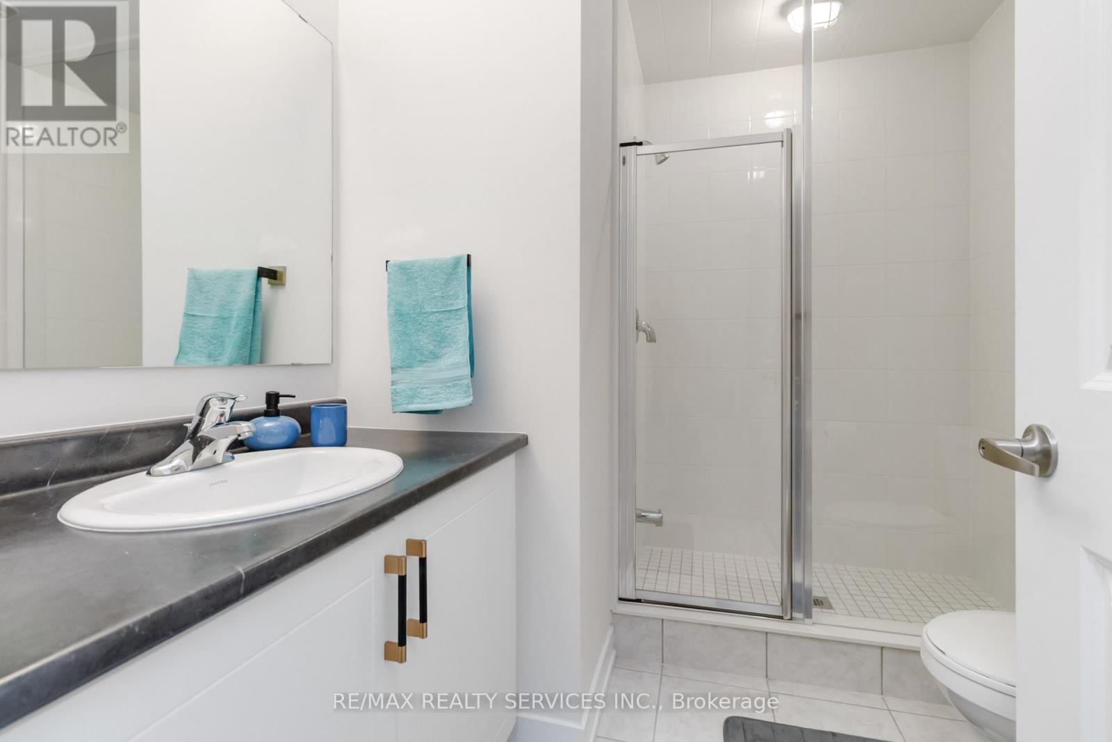 3051 Meadowridge Drive, Oakville, Ontario  L6H 7Z4 - Photo 11 - W12570914