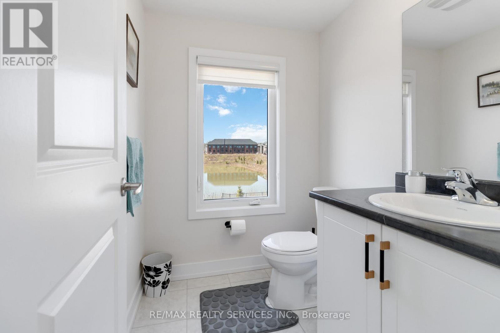 3051 Meadowridge Drive, Oakville, Ontario  L6H 7Z4 - Photo 12 - W12570914